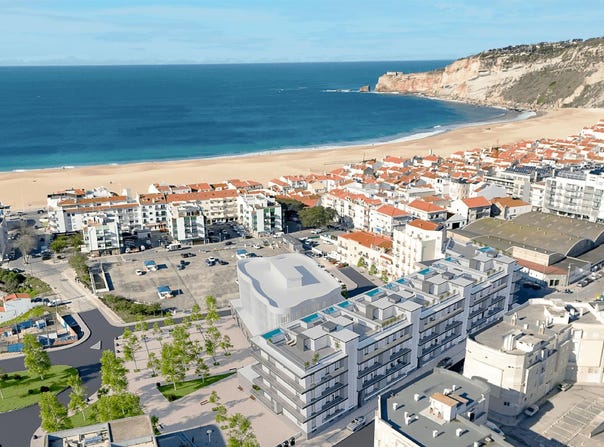 Nazaré, Leiria 2450