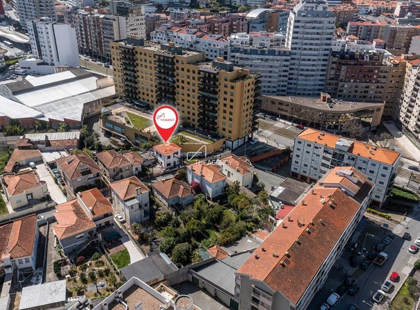 Vila Nova de Gaia, Porto District 4400-004