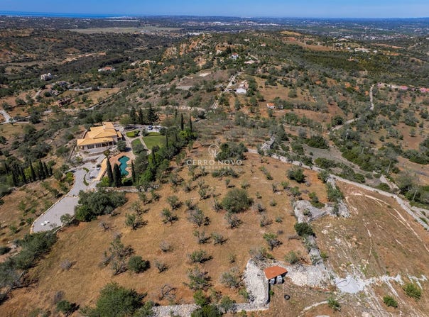 Paderne, Algarve 8200