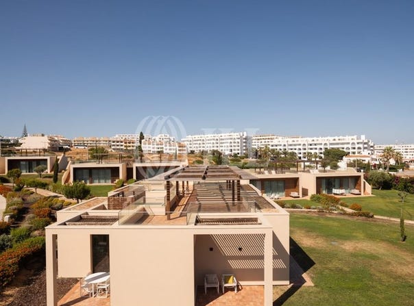 Porches, Algarve 8400