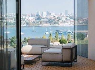 Vila Nova De Gaia (Santa Marinha), Porto 4400