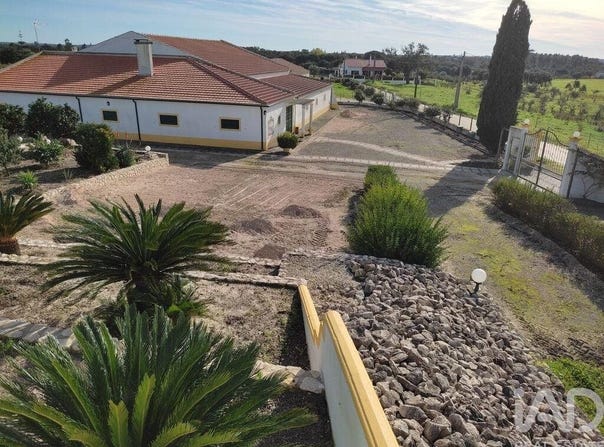 Branca, Santarém 2100