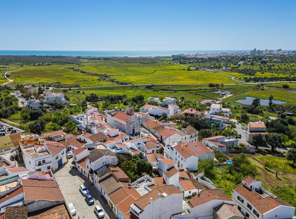 Silves, Algarve 8300