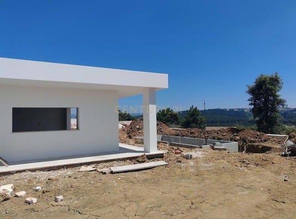 Cela, Leiria District