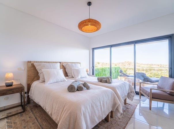 Aljezur, Algarve 8670