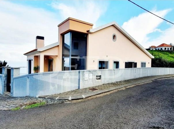 Ponta Do Pargo, Madeira 9385