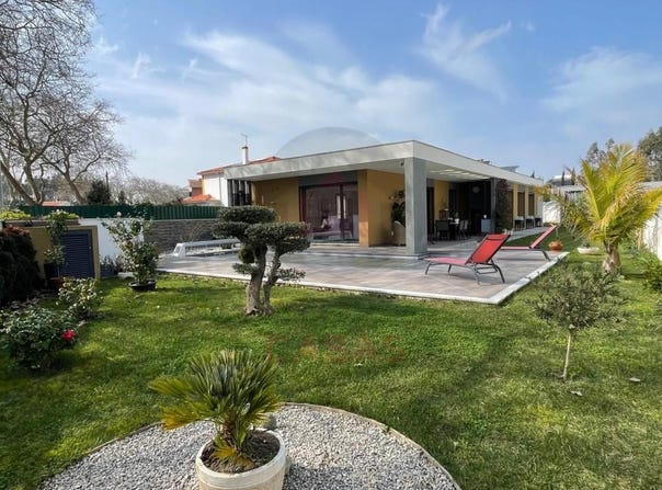 Foz Do Arelho, Leiria 2500