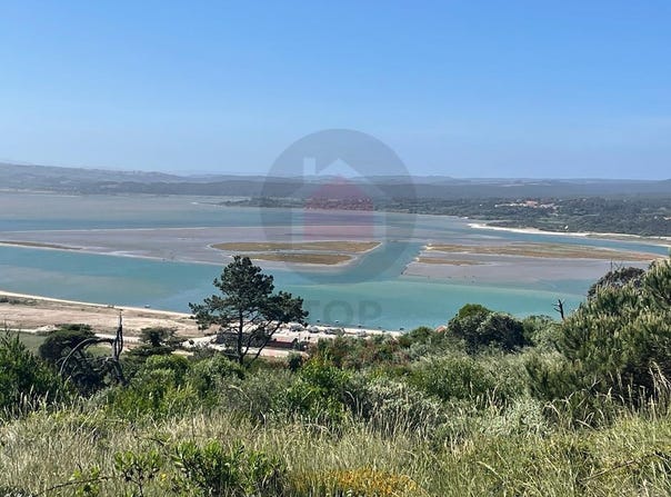 Foz Do Arelho, Leiria 2500