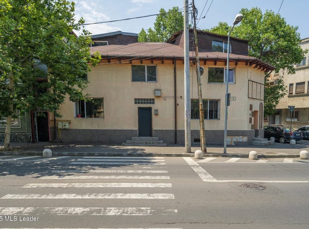 64 CUTITUL DE ARGINT, Bucuresti, Bucharest 052034