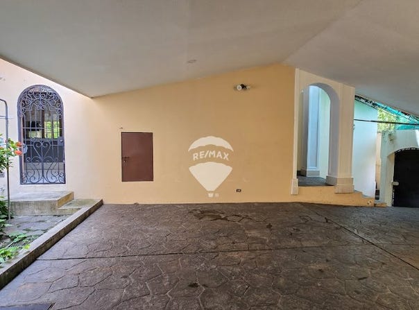 CUMBRES DE LA ESCALON, AVENIDA ALTAVISTA Y CALLE LAS MERCEDES, San Salvador, San Salvador, San Salvador, San Salvador