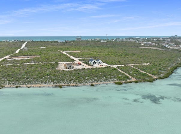 90 PT2 TRADEWINDS ESTATES, Venetian Road Settlement, Caicos Islands TKCA 1ZZ