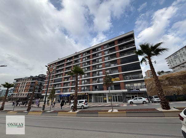 Vali Kutlu Aktaş Caddesi, Menemen, İzmir (province)
