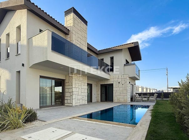 Kuşadası, Soğucak, Aydın, Aydın 09400