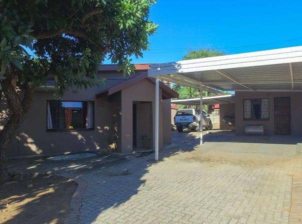 Bo-dorp, North West 300