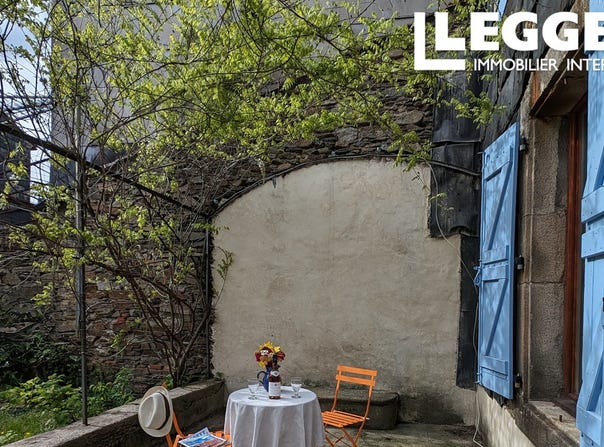 Labastide-Rouairoux, Occitanie 81270