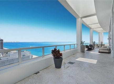 4401 Collins Ave, Miami Beach, Florida 33140