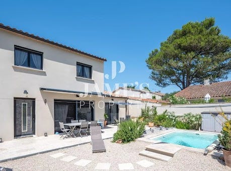 Fontvieille, Provence-Alpes-Côte d'Azur 13990
