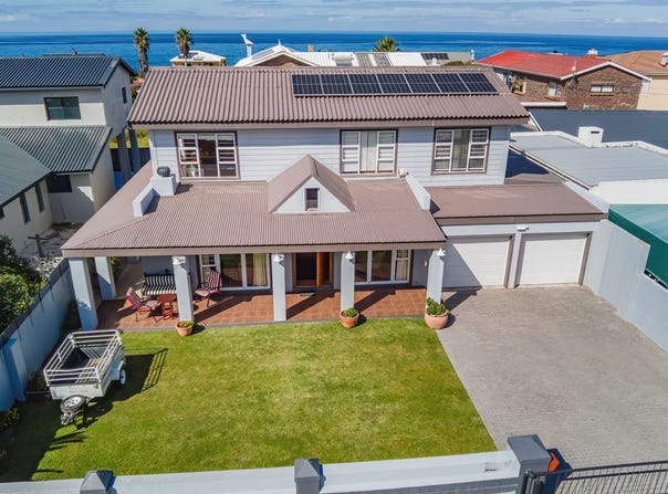 2nd Avenue 127, Kleinmond Central, Western Cape 7195