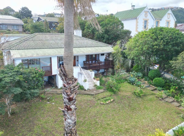 Fitchat Street 17, Knysna Central, Western Cape 6570