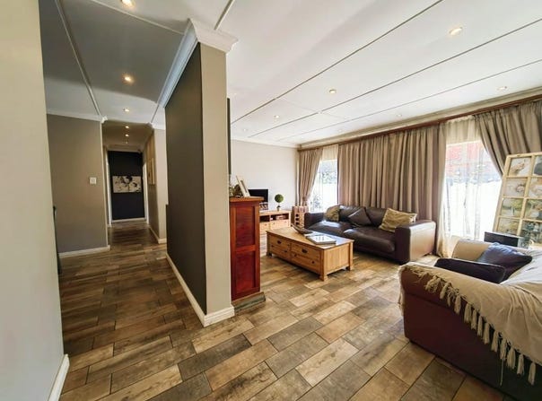 Baillie Park, North West 2531