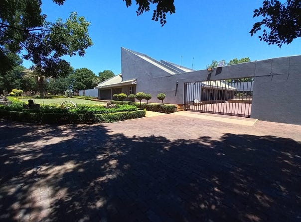 Van Der Hoff Park, North West 2531