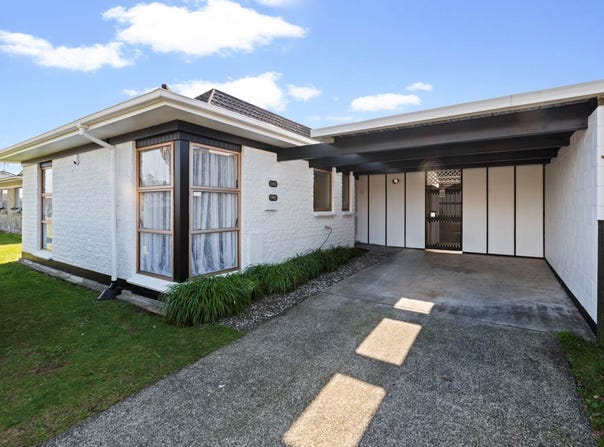 Glengowan Place, Conifer Grove, Auckland