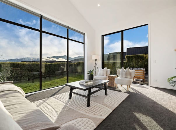 Falconer Rise, Jacks Point, Otago