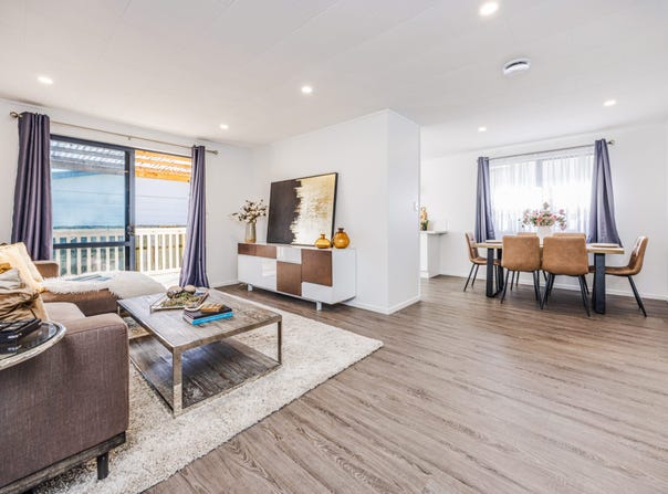Sutton Cres, Papakura, Auckland
