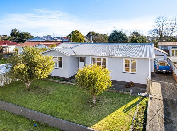 Burns Street, Tawhero, Manawatu / Whanganui