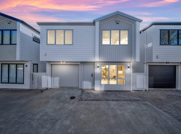 Glennandrew Drive, Half Moon Bay, Auckland