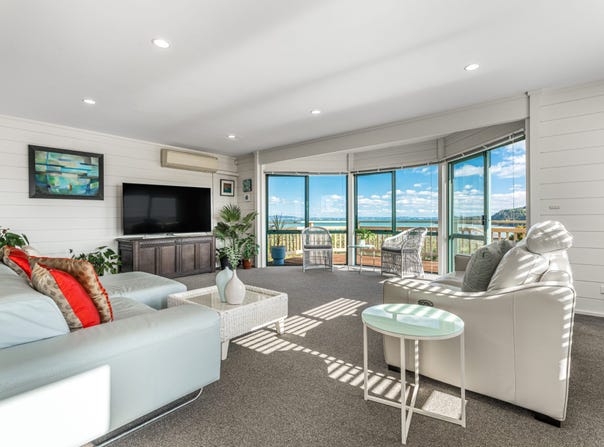 Huia Street, Oneroa, Auckland
