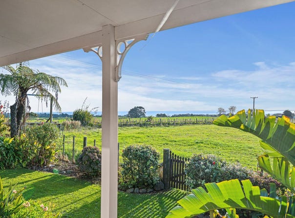 Koru Road, Omata, Taranaki