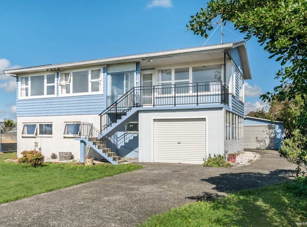 Hibiscus Coast Highway, Orewa, Auckland