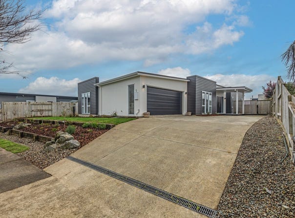 Monaco Grove, Fitzherbert, Manawatu / Whanganui