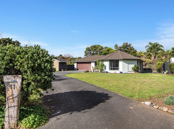 Mcainch Place, Kamo, Northland