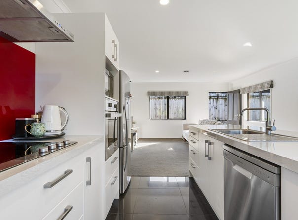 Glencarron Place, Bethlehem, Bay Of Plenty