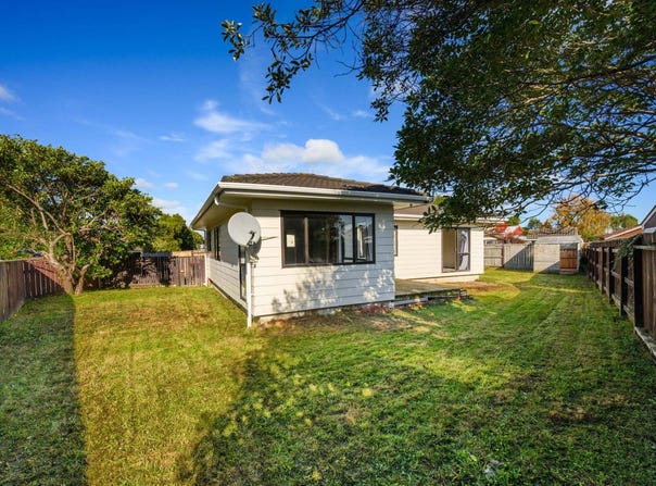 Geraldine Crescent, Cloverlea, Manawatu / Whanganui