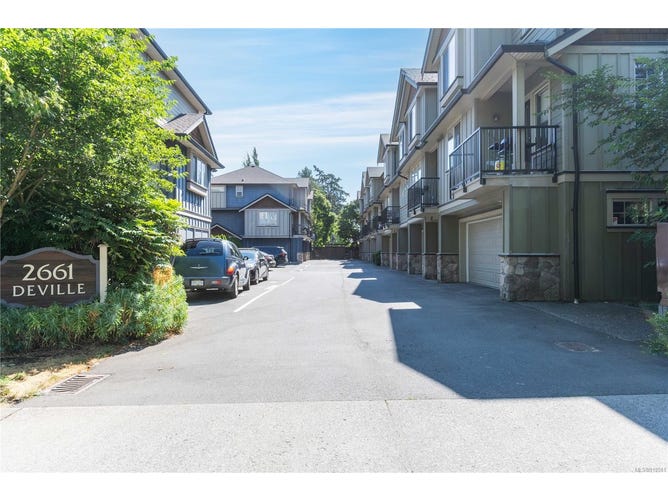 2661 Deville Rd 110, Langford, British Columbia V9B 0G6 Townhouse for