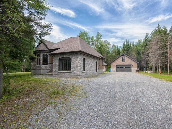 310 Ch. de la RivièrePiché, Vald'Or, QC J9P4N7, CA, Vald'Or, Québec