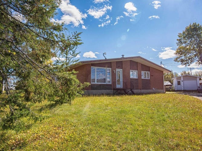 40 Rue des Merisiers, LebelsurQuévillon, QC J0Y1X0, CA, Lebelsur