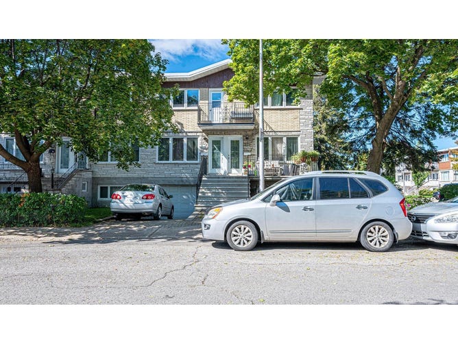 8730 Av. de Louresse, Anjou, QC H1J 1V4, Canada, Montreal, Québec