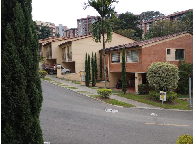 Cl 27DSur 27B 80, Quebrada Clara, Envigado, Antioquia, Colombia