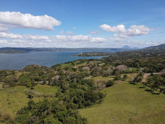 Remarkable Lake Arenal View Home 3/3 Custom Designed with Costa Rican