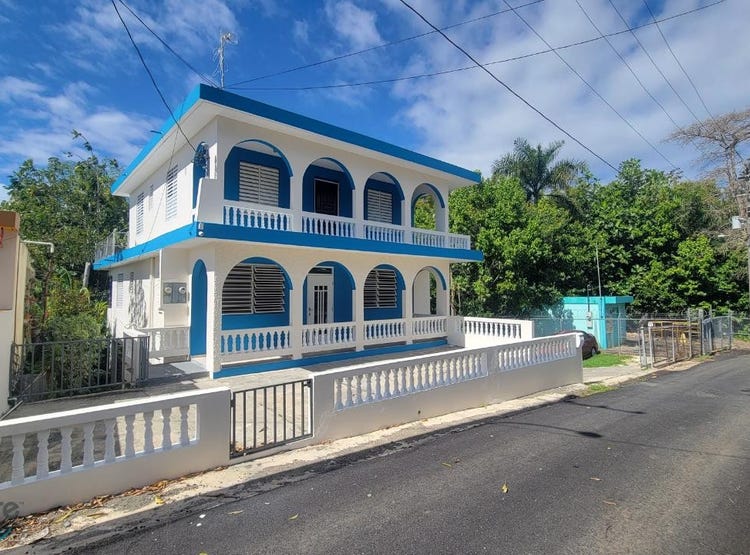 23 Bajos 17 B, Culebrinas, San Sebastián, Adjuntas 00685 House for Sale