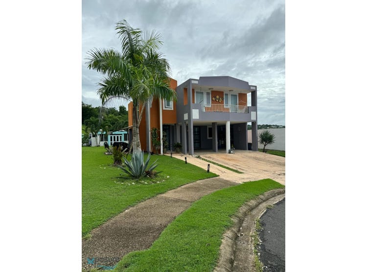 526 VISTAS DE RIO GRANDE II CALLE CASIA 526 RIO GRANDE, PR 00745