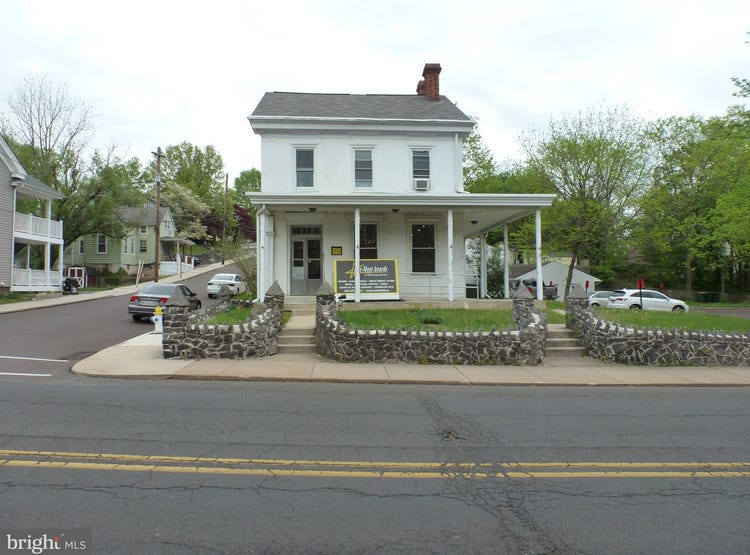 225 N MAIN STREET, SELLERSVILLE, PA 18960 House for Sale realestate
