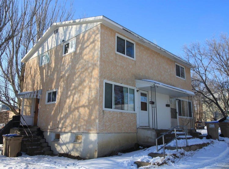 113 11th Ave NW, Minot, ND 58703 Townhouse for Sale