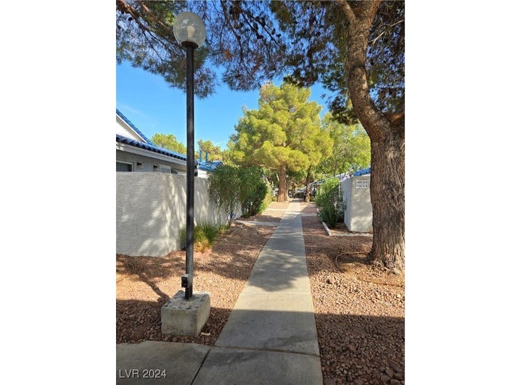 2132 WILLOWBURY Drive, Apt D, Las Vegas, NV 89108 Apartment for Rent