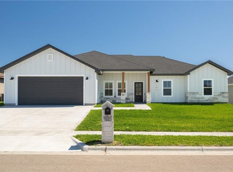 103 b St, Odem, TX 78370 House for Sale