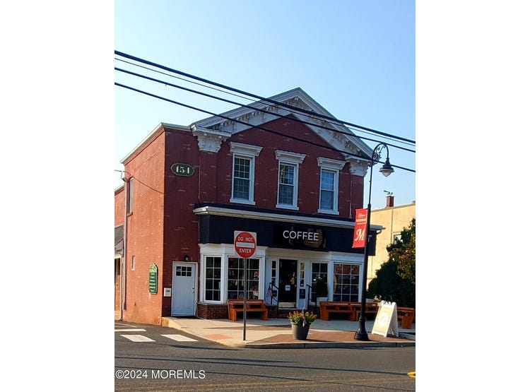 154 Main Street, Apt 201, Matawan, NJ 07747 Apartment for Rent